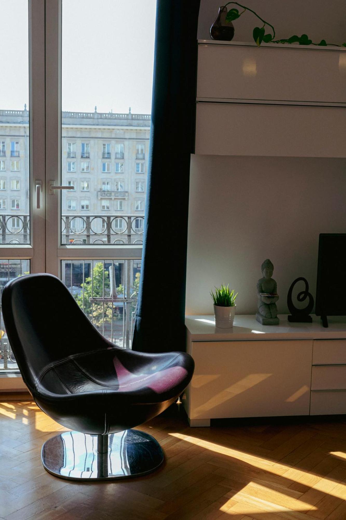 Plac Konstytucji 6 Grey - Bezplatny Garaz Podziemny - Free Parking - Apartament Dla 4 Osob Varşova Dış mekan fotoğraf