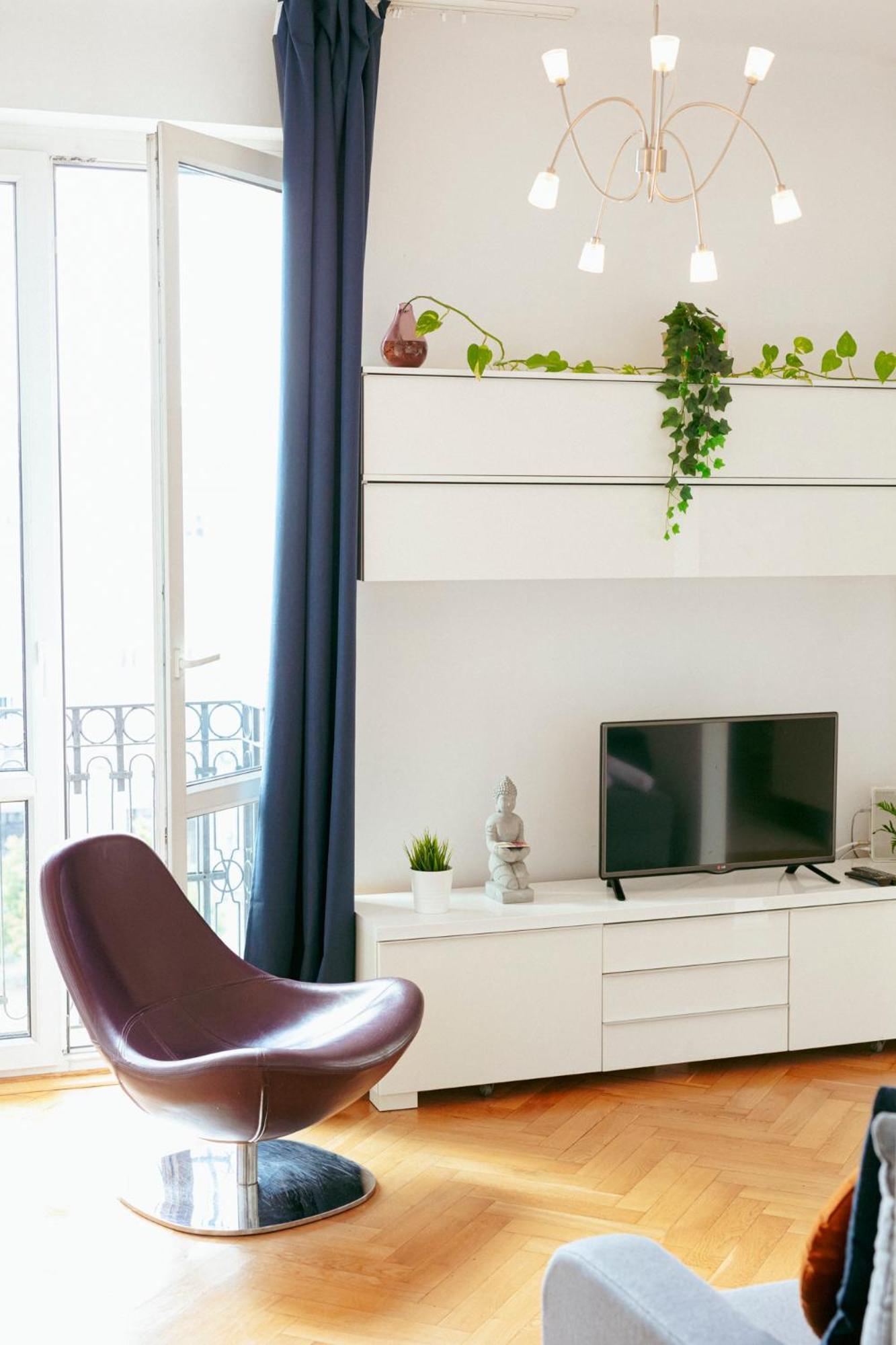 Plac Konstytucji 6 Grey - Bezplatny Garaz Podziemny - Free Parking - Apartament Dla 4 Osob Varşova Dış mekan fotoğraf